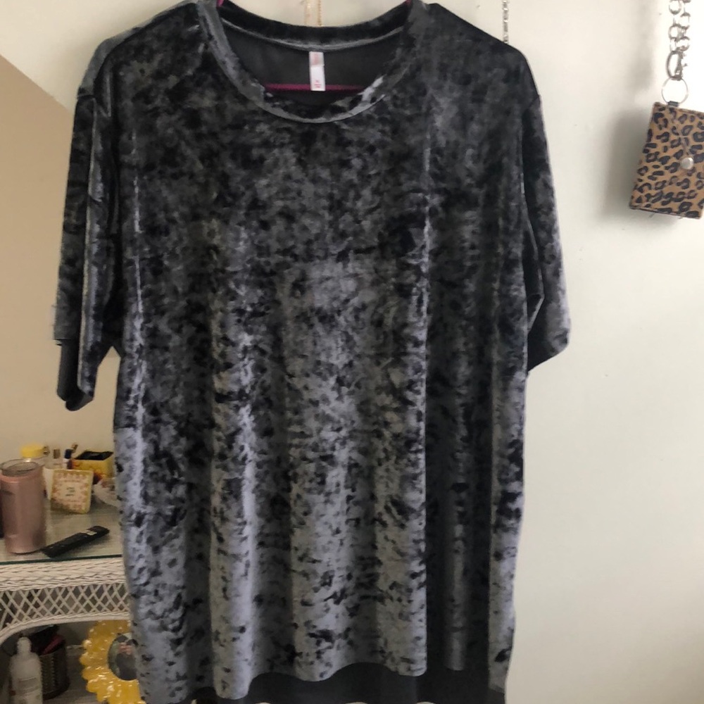 super comfortable “velvet” T